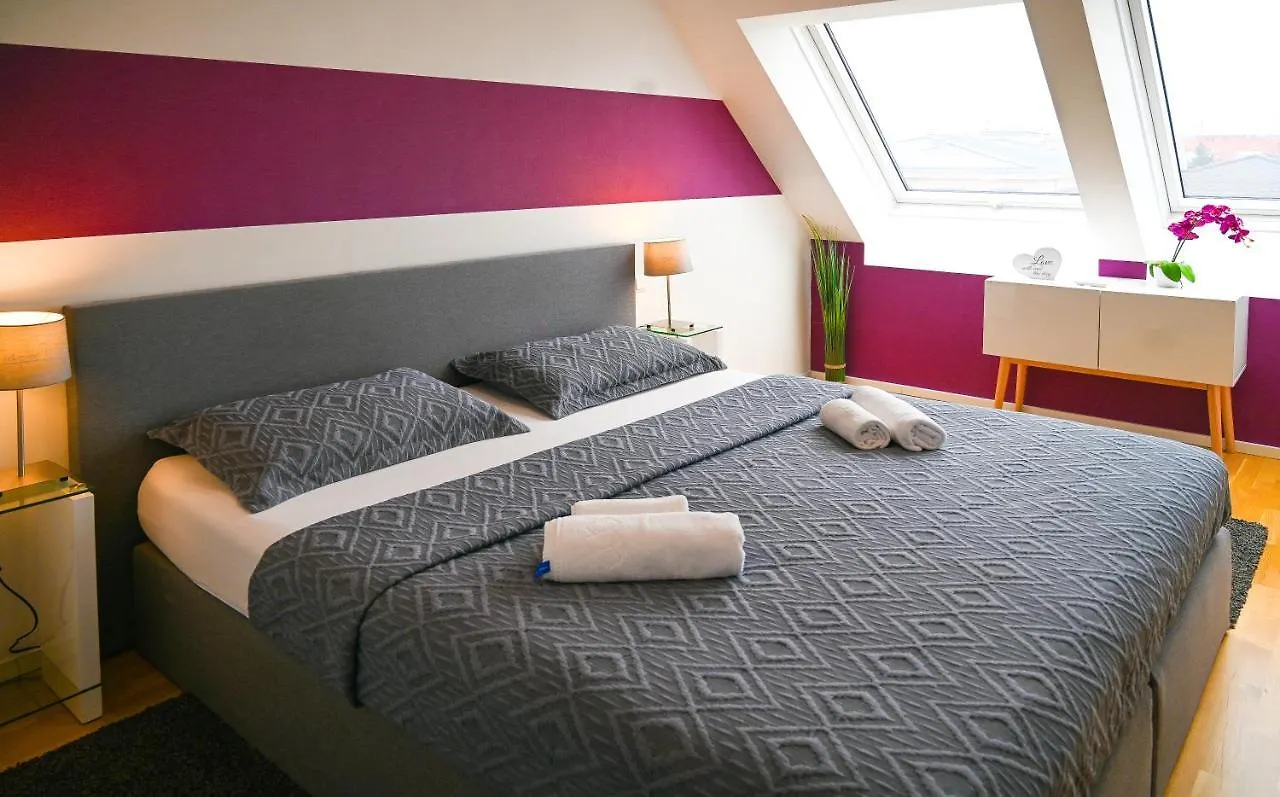 Hideaway Suite Danube Canal Vienna
